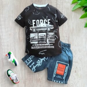 Black Jeans & T-Shirt